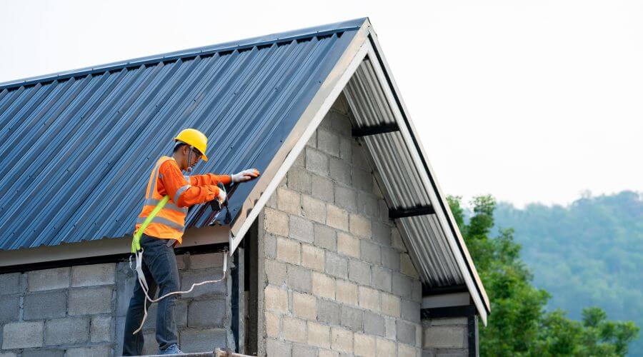 Professional metal roof installation in Pinon Hills, CA